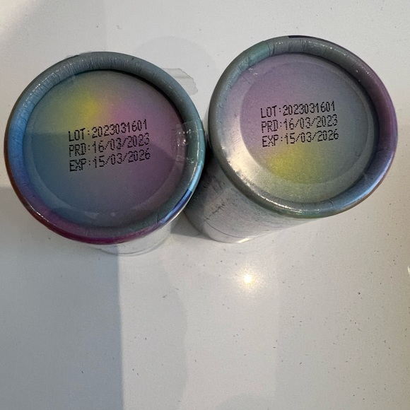 Body Glow Wand helps smooth the appearance of wrinkles,stretch marks,dark spots - Picture 2 of 2